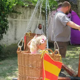 Zväčšiť fotografiu detske-krojovane-slavnosti-vo-velkych-levaroch-(34)