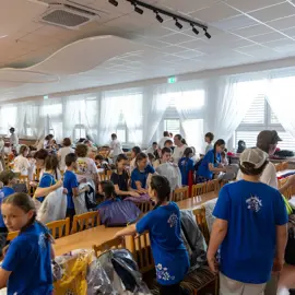 Zväčšiť fotografiu detske-krojovane-slavnosti-vo-velkych-levaroch-(71)