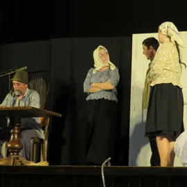 Zväčšiť fotografiu divadelne_predstavenie_medlen__020