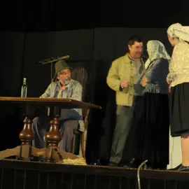 Zväčšiť fotografiu divadelne_predstavenie_medlen__022