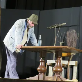 Zväčšiť fotografiu divadelne_predstavenie_medlen__028