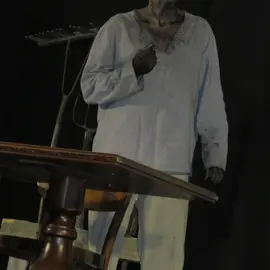 Zväčšiť fotografiu divadelne_predstavenie_medlen__030