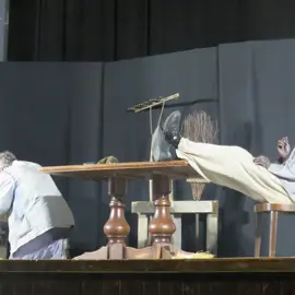 Zväčšiť fotografiu divadelne_predstavenie_medlen__042