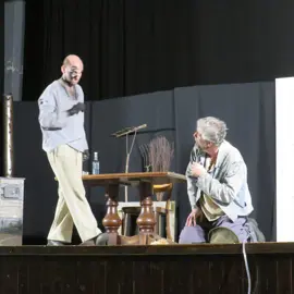 Zväčšiť fotografiu divadelne_predstavenie_medlen__075