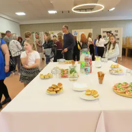 Zväčšiť fotografiu literarne-soiree-(44)