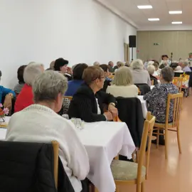Zväčšiť fotografiu posedenie-s-dochodcami-2026-(6)