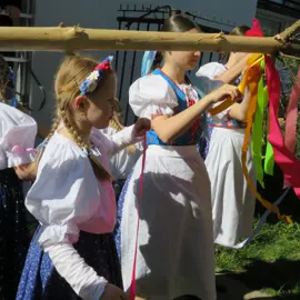 Zväčšiť fotografiu stavanie-maje-(8)