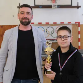 Zväčšiť fotografiu stolnotenisovy-turnaj-o-putovny-pohar-starostu-obce-30.-rocnik-(27)