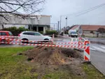 V centre obce sa realizujú práce súvisiace s posilnením vedení elektrickej energie