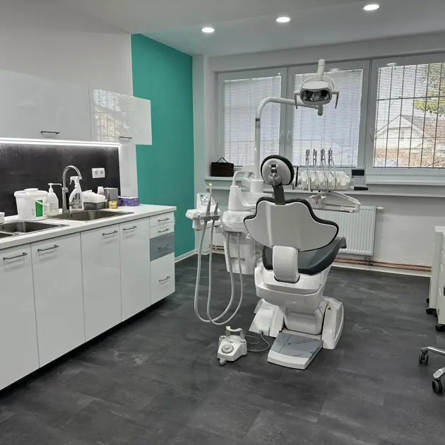 Nová zubná ambulancia vo Veľkých Levároch je v prevádzke 
